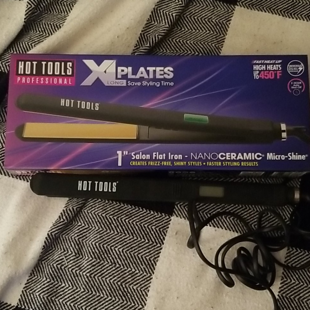 Nib hot tools flat iron
